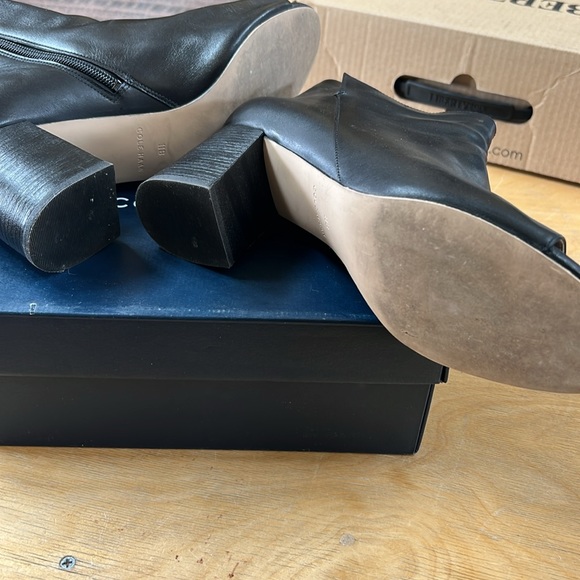 Cole Haan Black leather bootie size 11 - Picture 3 of 4
